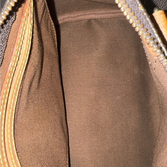 Authentic speedy 25 monogram comes with dust bag - Picture 5 of 11